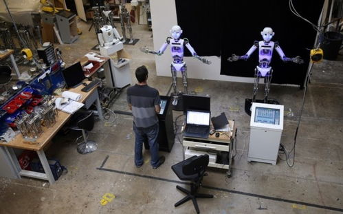 探秘英國類人機(jī)器人工廠 產(chǎn)品可與人類互動(dòng)交流